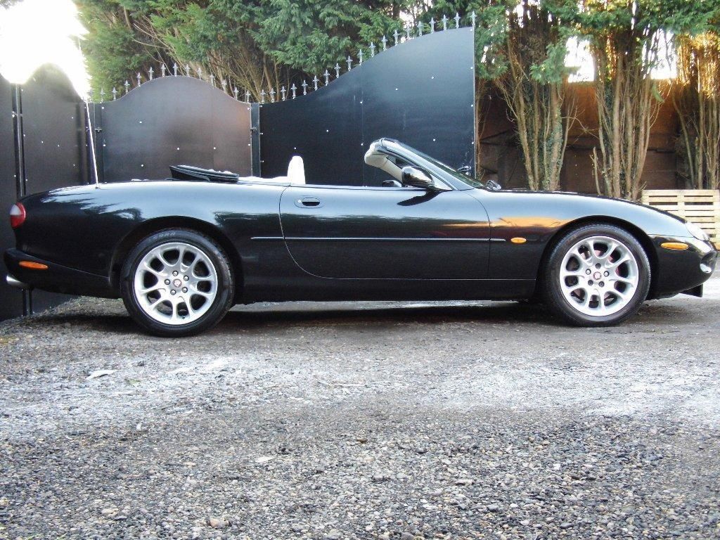 1998 Jaguar XKR 4.0 2dr
