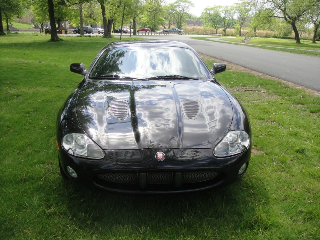 2002 Jaguar XKR Silverstone 20″ rims