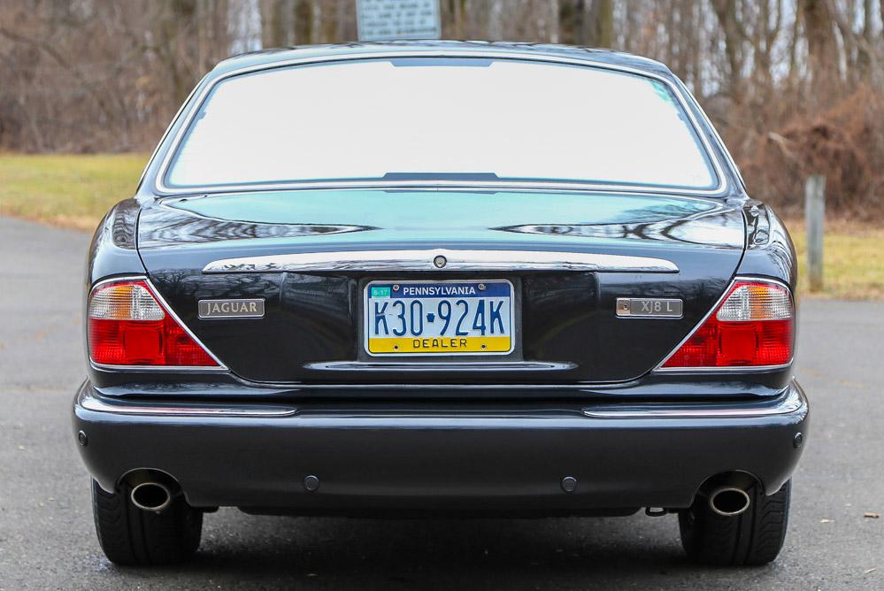 2001 Jaguar XJ8 L – well kept
