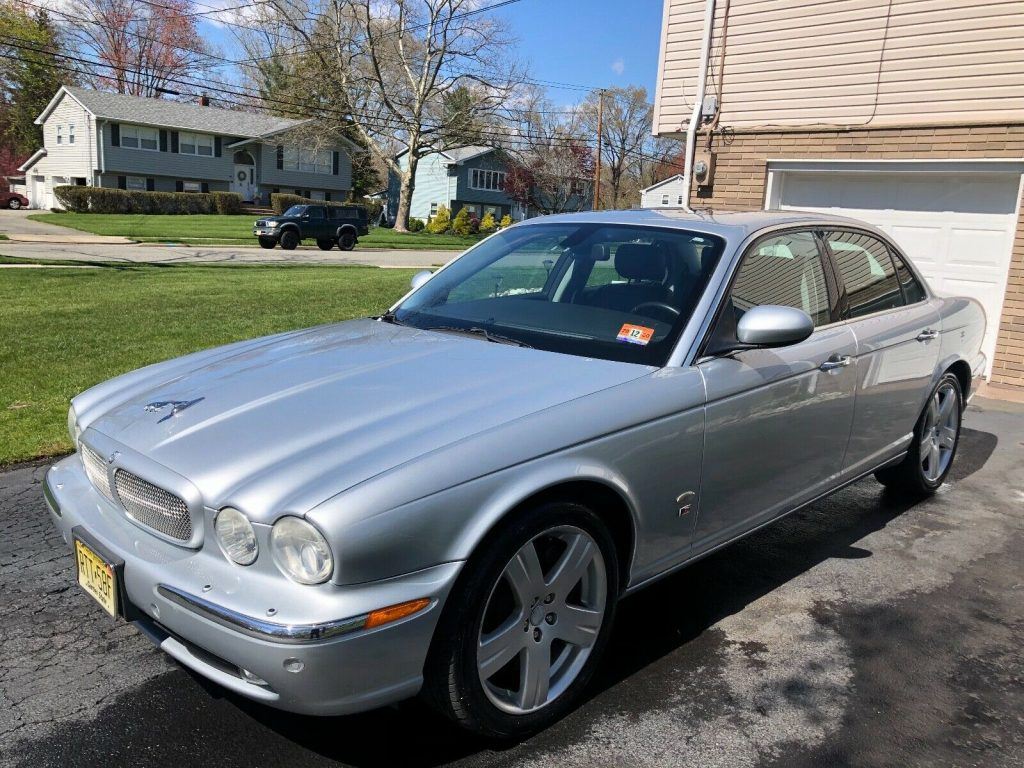 2007 Jaguar XJR