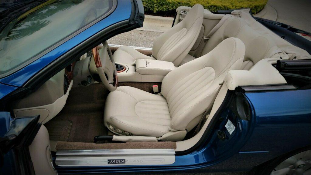 1997 Jaguar XK8 2 DOOR CONVERTIBLE