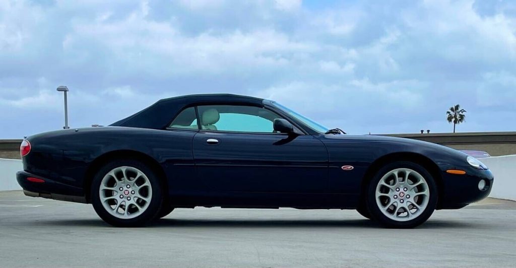 2001 Jaguar XKR 4.0L V8 Convertible