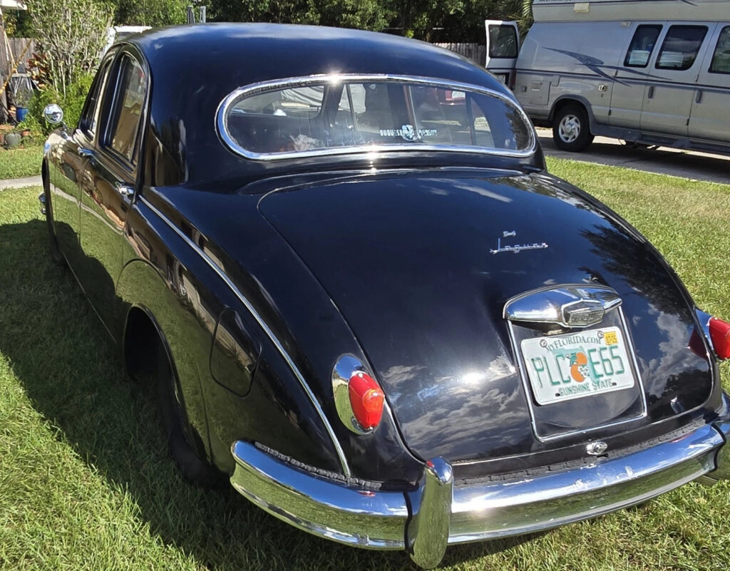 1957 Jaguar Mark 1, runs and drives. 3.4 litr XK Engine