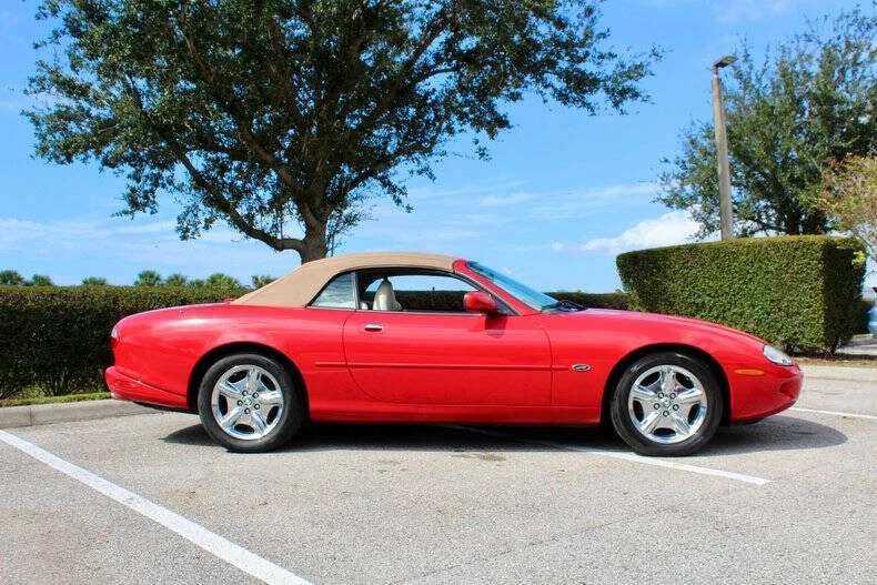 1999 Jaguar XK8 Convertible