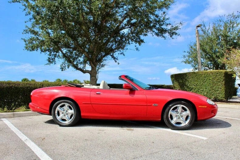 1999 Jaguar XK8 Convertible